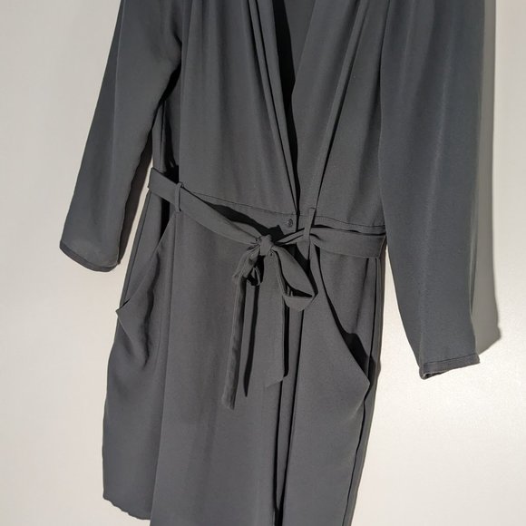 Aritzia Wiflred Crepe Mini Belted Wrap Dress Grey Size 4 - Picture 2 of 5